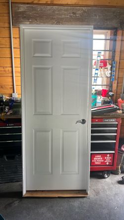 Interior door 32x80 right hand