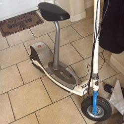 Razor E300S Seated Electric Scooter