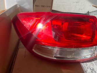 Kia tail light