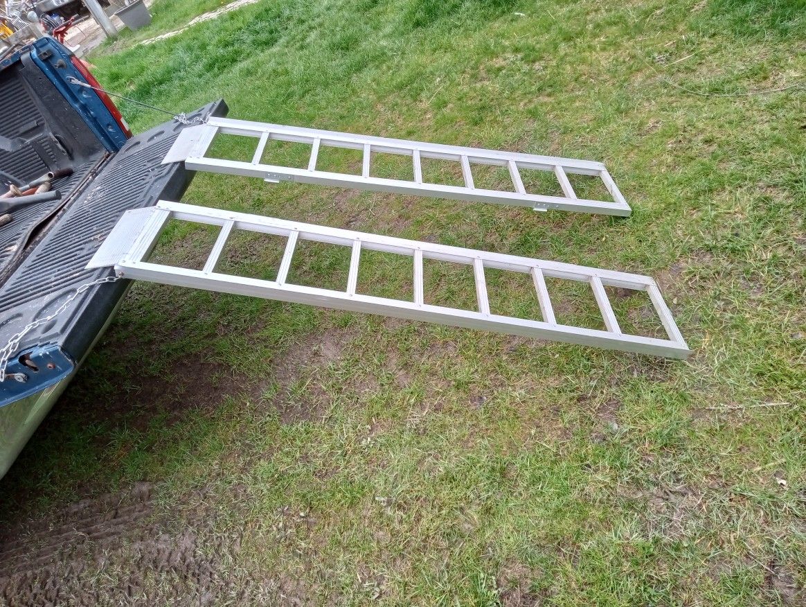 Folding Ramp