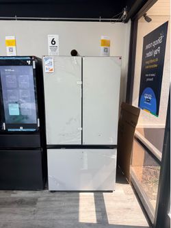 🔥SAMSUNG BESPOKE 30 CUBIC FT. REFRIGERATOR WHITE GLASS🔥