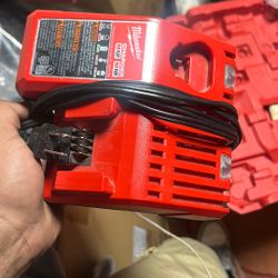 M18 Fuel Brushless Hammer Drill Kit