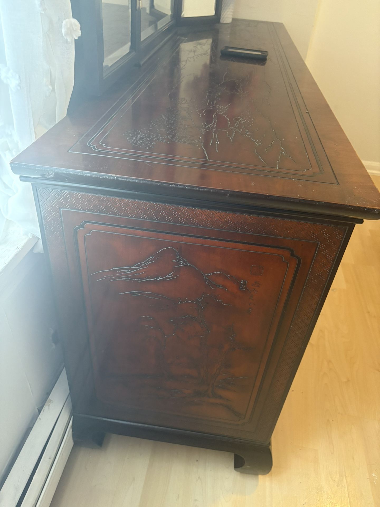 Clothing Dresser