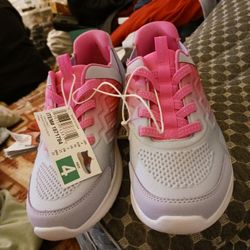 Girls Shoes