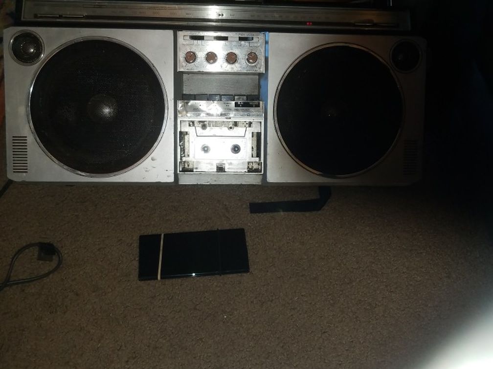Vintage Boom Box!