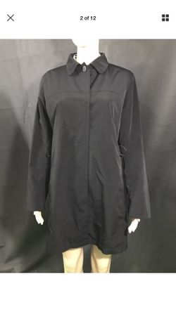 London fog black jacket,women’s zipper,buttons size M polyester