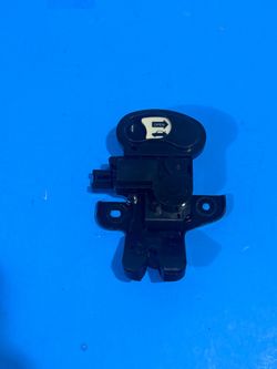 2015-2017 Chrysler 200  Rear Trunk Lid Latch Lock Actuator (contact info removed) OEM