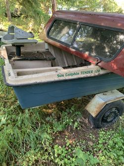 12’ sun dolphin boat