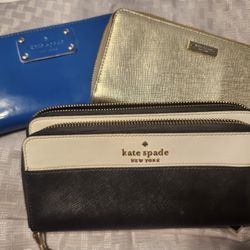 KATE SPADE LEATHER WALLET/WRISTLET 
