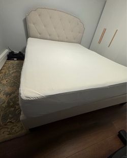 Upholstered Bed Frame with Tufted Headboard