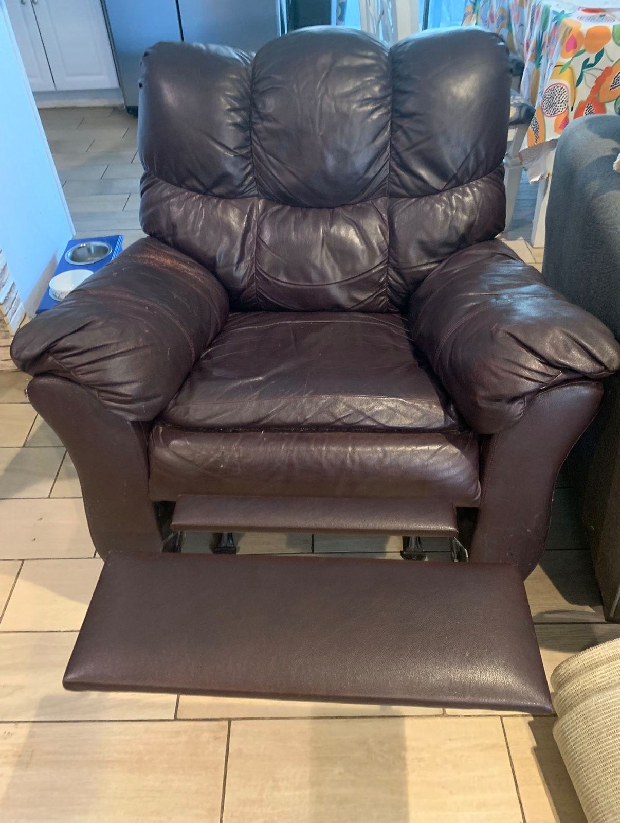 Real Leather Recliner  Only  28.00. Really Comfortable for Dad Or Grandpa 