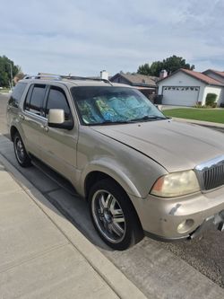 2005 Lincoln Aviator