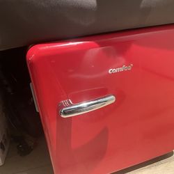 COMFEE' MINI Refrigerator Solo Series Retro mini