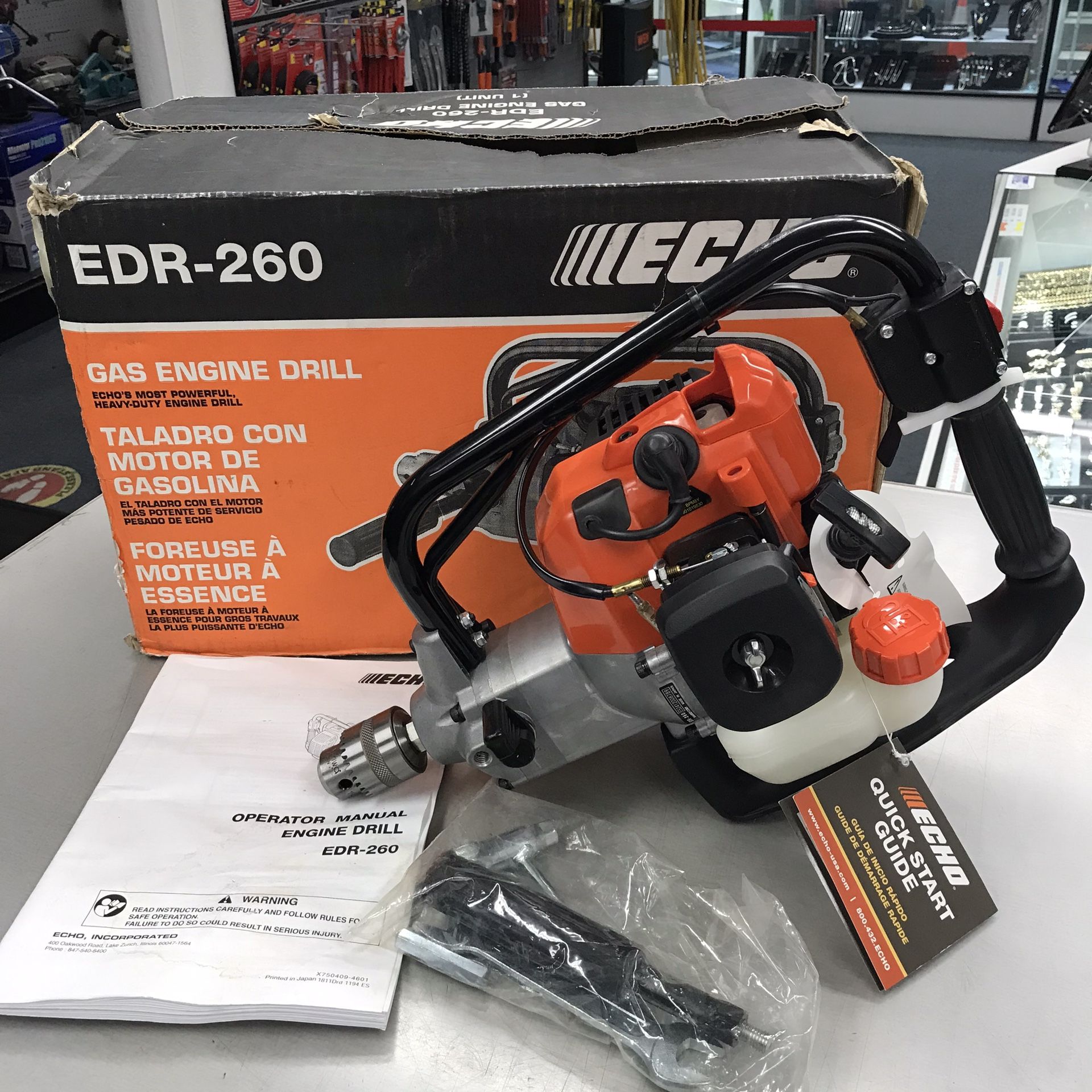 New Echo Gas Engine Drill Model EDR-260 Never Used      (22)