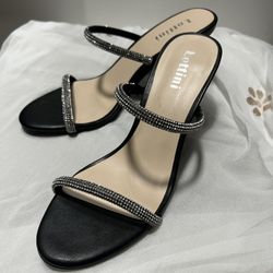 Size 5.5 Women Black Heels 