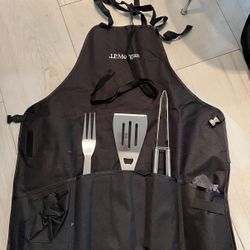 New BBQ Grill Utensil Set Apron