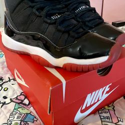 JORDAN BRED 11S RED & BLACK