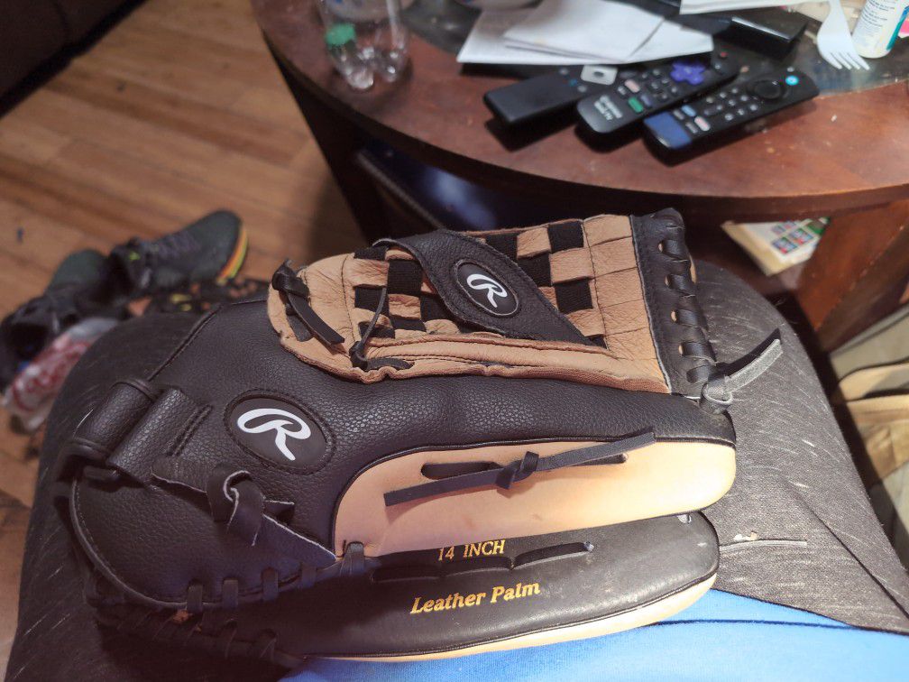 Used Rawlings RSB Softball Series 14" Folders Glove 
