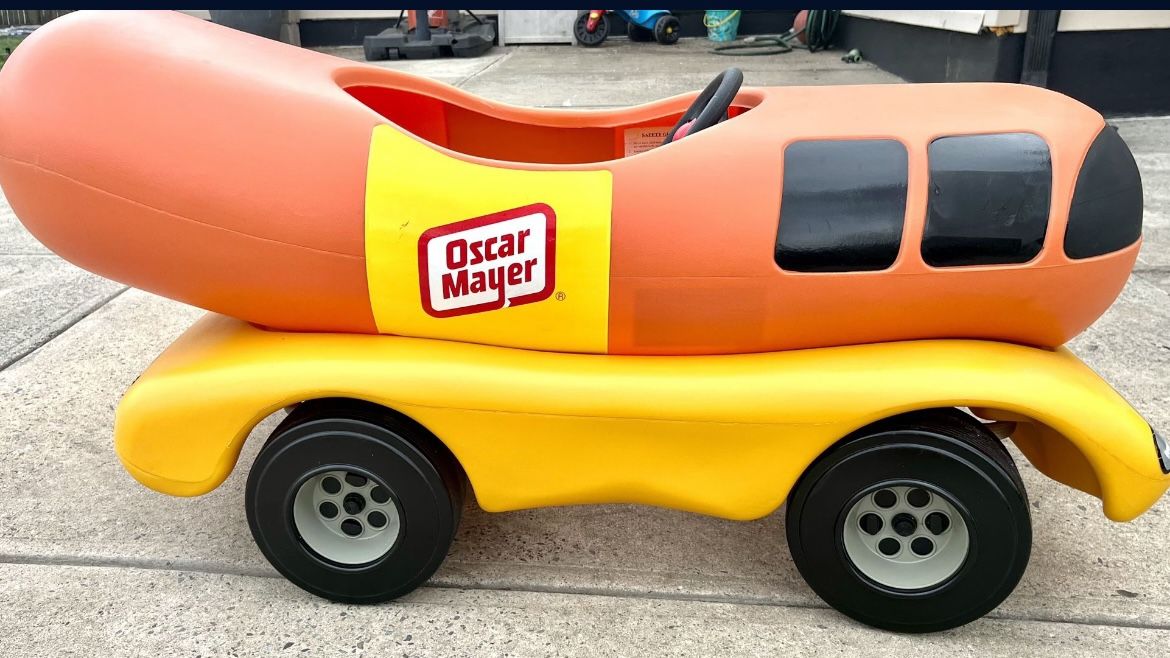 Oscar Meyer Weiner Mobile Toy Peddle Car for Sale in Hazlet, NJ OfferUp