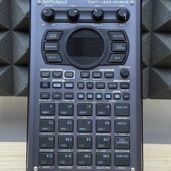 Roland SP-404MKII – Great Condition – w/ SD Card, Samples, Power Supply