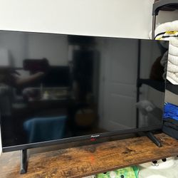 Pioneer Flat Screen TV 32 inch