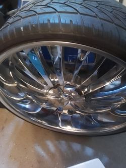 24-in rims came off of 2010 Challenger RT tires are 275/25zr 24