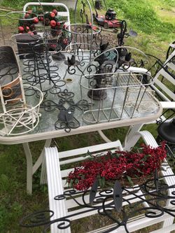 Metal garden trellises