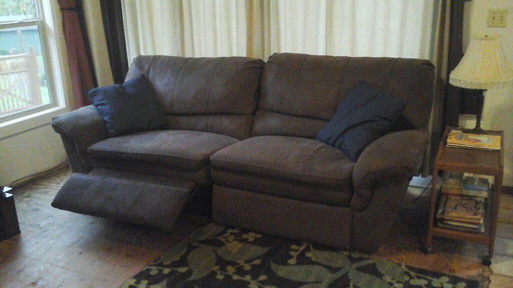 Double recliner Couch