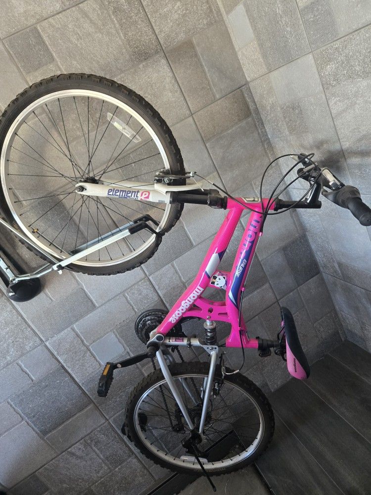 Mongoose Mountain Bike 