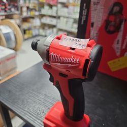 Milwaukee
M18 18V Lithium-Ion Brushless Cordless 1/4 in. Compact Impact Driver (Tool Only)