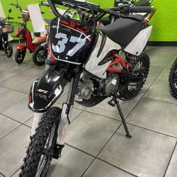 Brand New Dirt Bike DB37 Fully Manual For Teen/ Adults