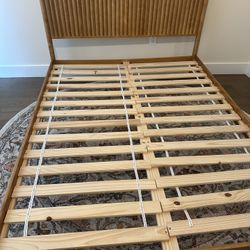 Paris Contemporary Reeded Headboard Solid Wood Bed – Queen (Blonde)