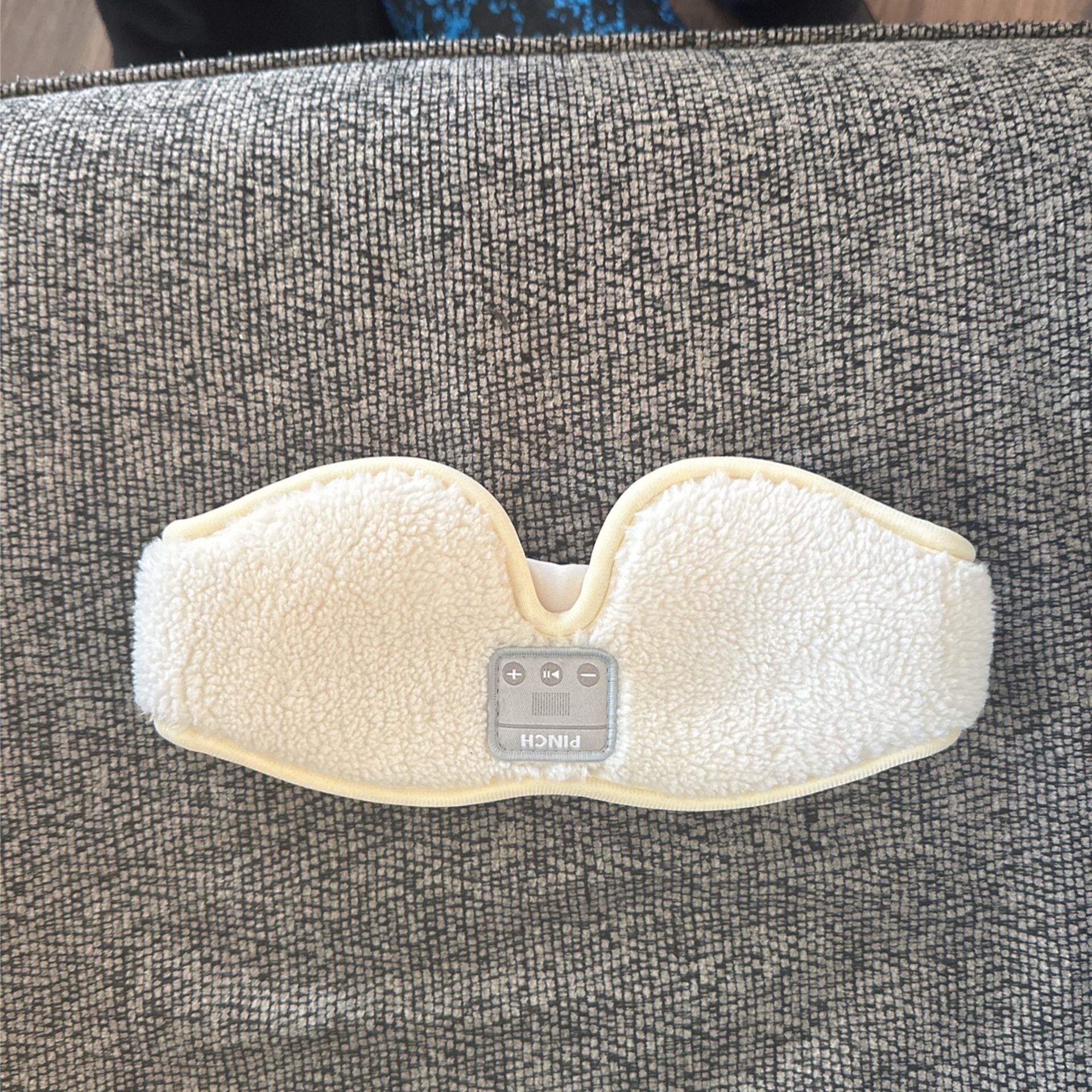 Bluetooth Sherpa Sleeping Mask
