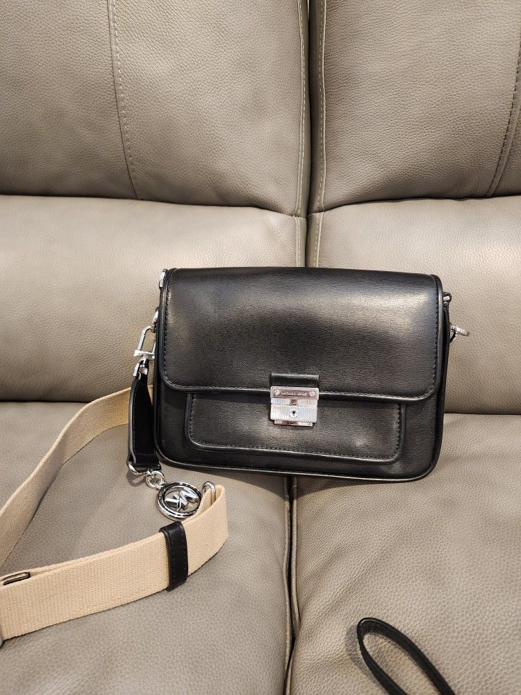 Michael Kors Purse And Wallet