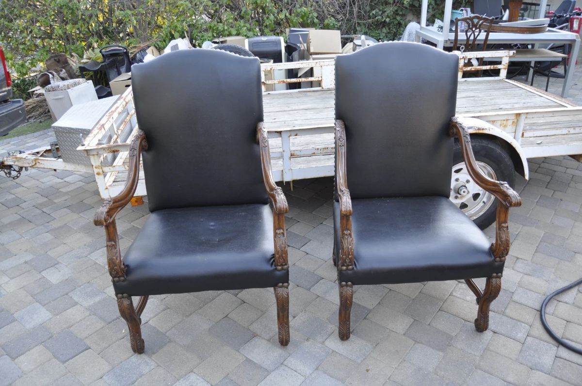 Home Decor One Large Chair Available