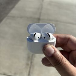 AirPods 4th Generation