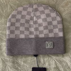 grey/white unique beanie one size- L284