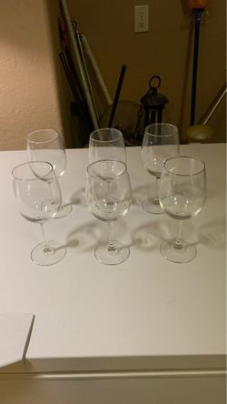 Stemmed wine glass set made by design