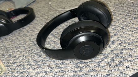 Beats by Dre studio 3