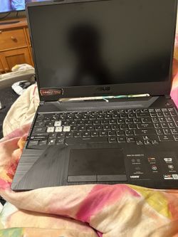 A Streamer ‘s Dream!! Laptop With all The Perks 550$ OBO