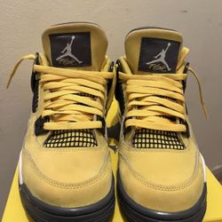 Jordan 4s Lightning Size 6
