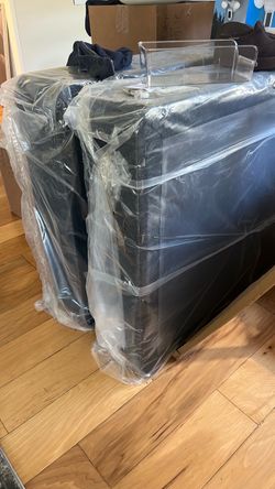 Cal king  new box spring