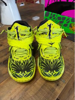 La Melo kids shoes