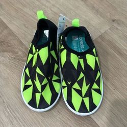 NWT Speedo Green / Black Splash And Sun Water Shoes ~ Size Small 5/6 Toddler new