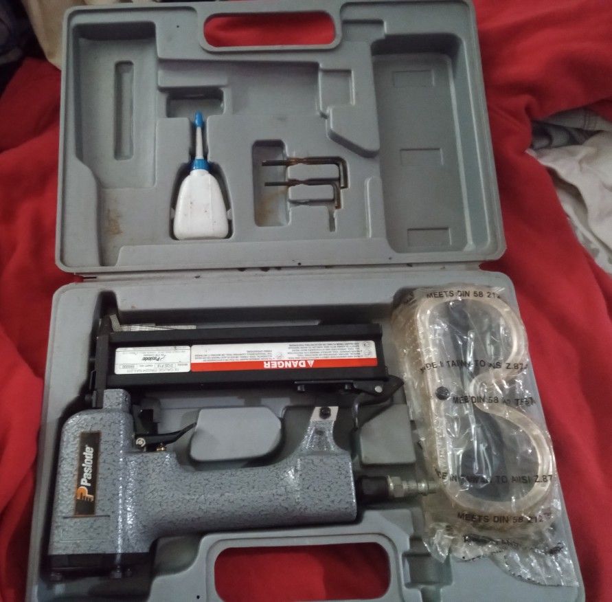 Paslode 18 Guage Finish Nailer