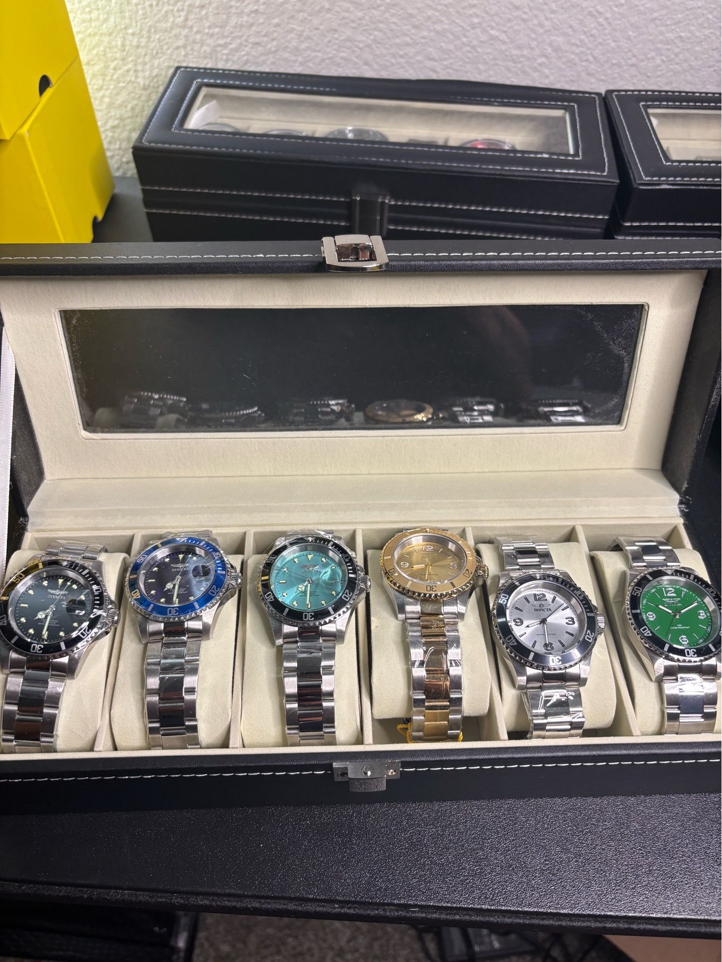 New! Invicta Pro Diver 6 watch collector set!