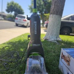 Bissell TurboClean PowerBrush Pet Carpet Cleaner