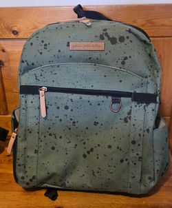 Petunia Pickle Bottom 2-in-1 Provisions Backpack - Olive Ink Blot (Excellent Condition)
