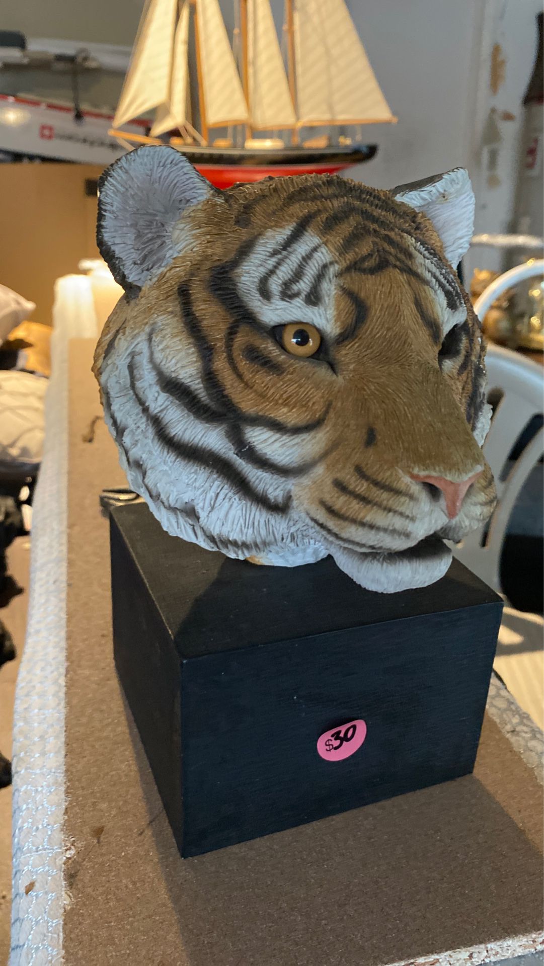 Tiger head ornament!