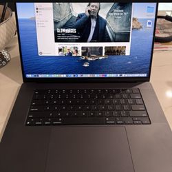 Macbook Pro 16 M3 MAX 16 Core 48gb 1tb 